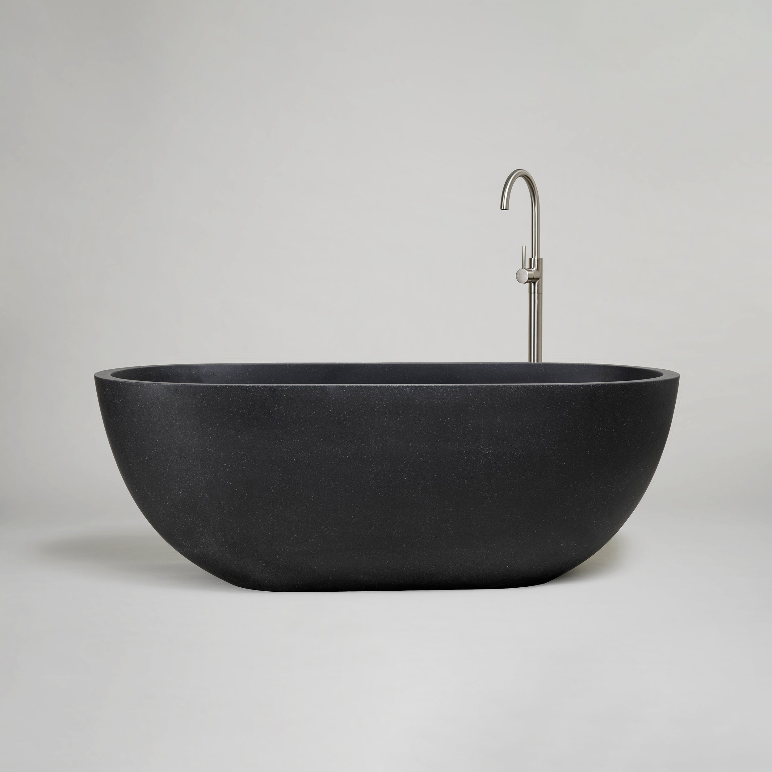 Little Omaha Stone Bath Black